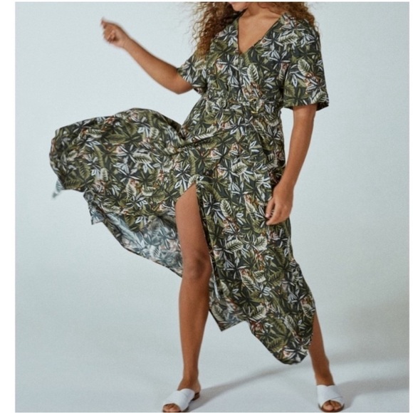 Banana Republic Tiger Leaf Print
Handkerchief Wrap Dress - Picture 2 of 12